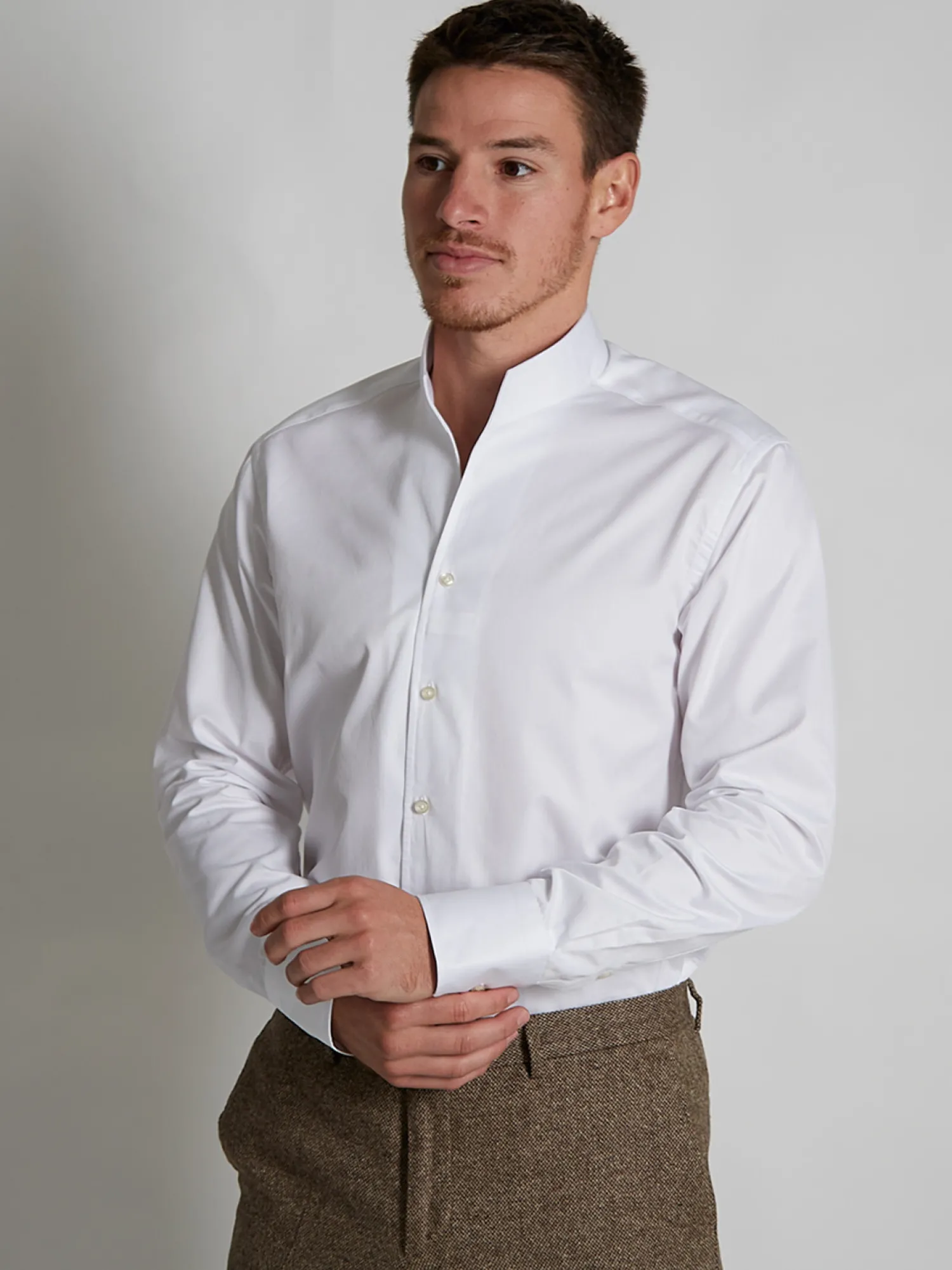 chemise_aldo_coupe_droite__col_montant_en_pur_coton_palma_2.webp Homme Bruce Field Chemise Aldo coupe droite à col montant en pur coton Palma