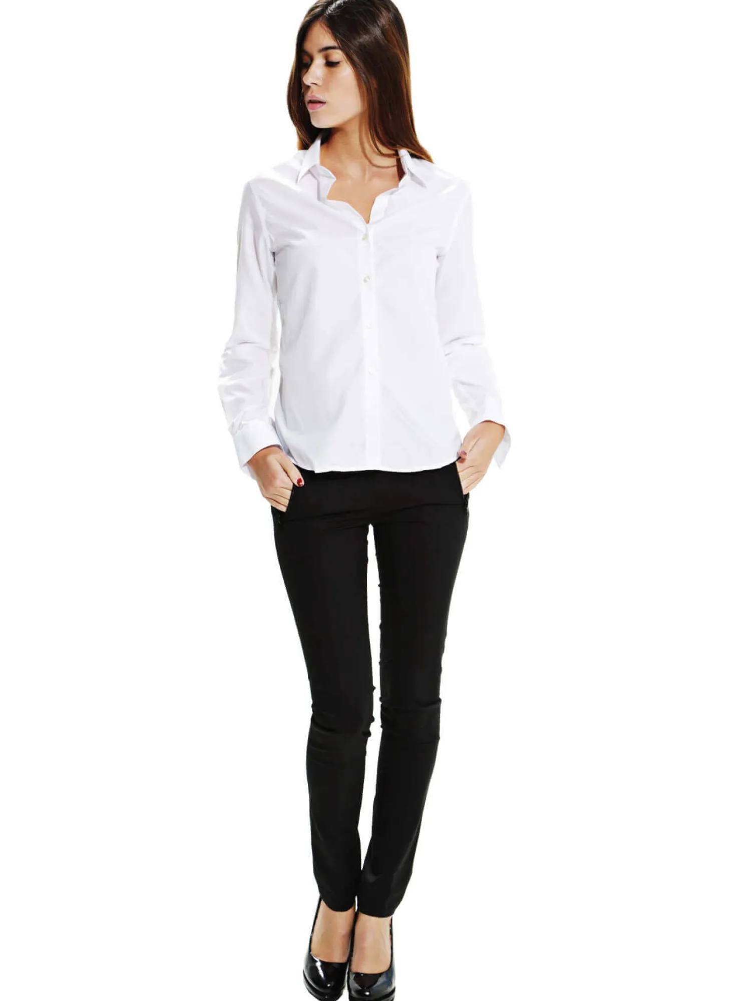 chemisier_cintr_thyna_en_pure_coton_easy_care_non_iron_uni_et_dcollet_profond_3.webp Femme Bruce Field Chemisier cintré Thyna en pure coton Easy care Non Iron uni et décolleté profond