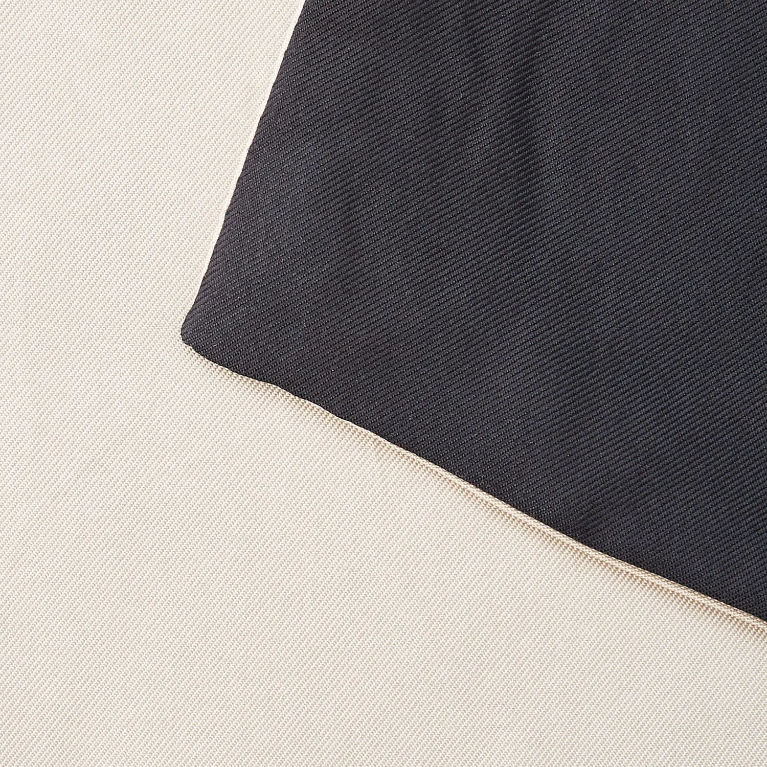 Bruce Field Foulard en pure soie bicolore