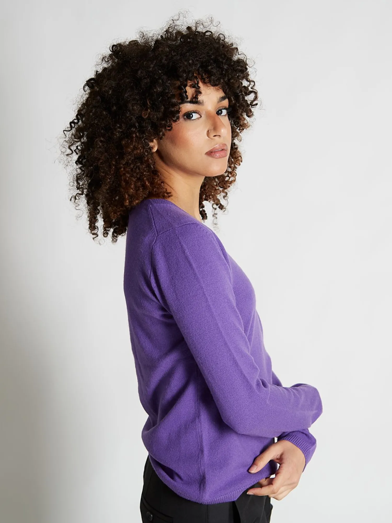 Femme Bruce Field Pull fermme col V en laine et cachemire jauge 12 Maeva