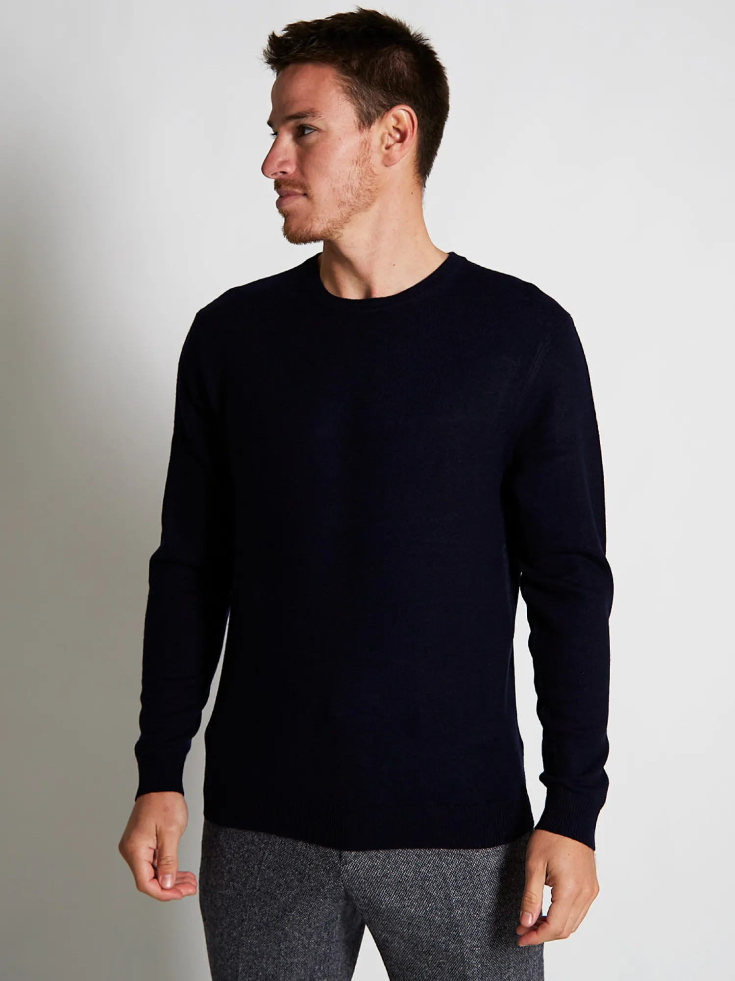 Homme Bruce Field Pull homme col rond en laine et cachemire fin jauge 12 Marius